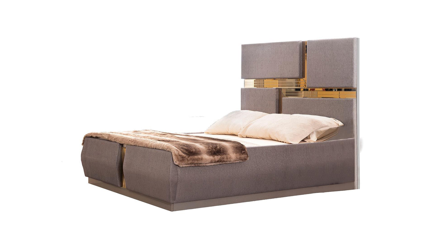 Lorenzo - King 5 Piece Bedroom Set