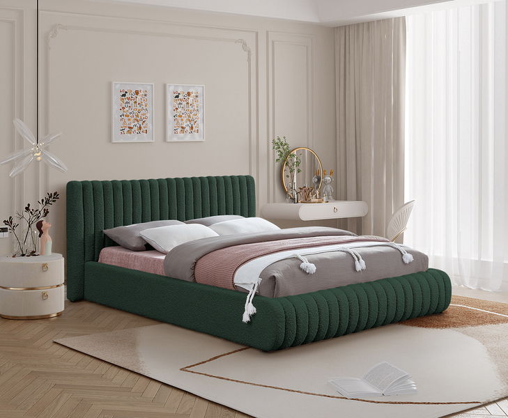 Nash - Bed