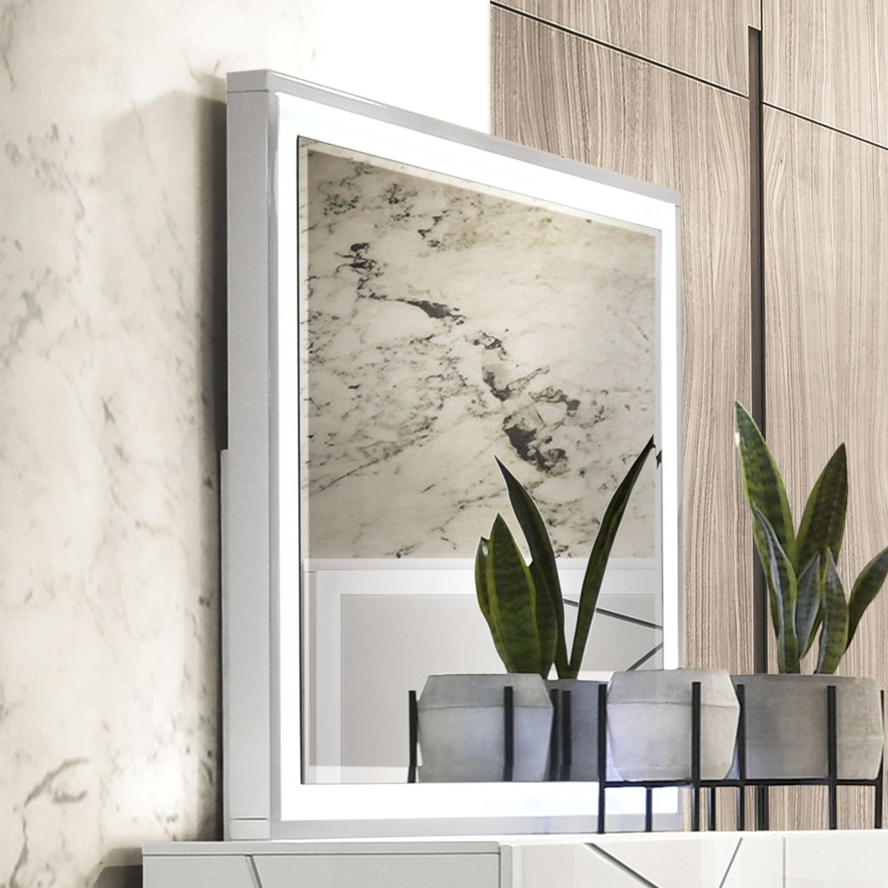 Esther - Mirror With LED - White / Silver