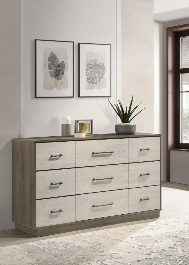 Fenwick - 9-Drawer Dresser
