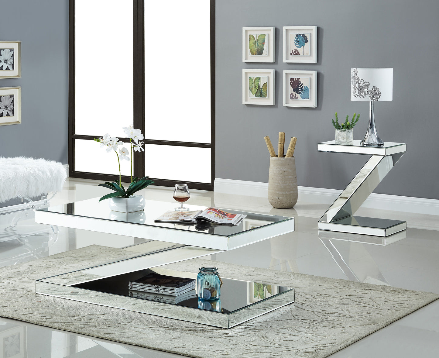 Zee - Table