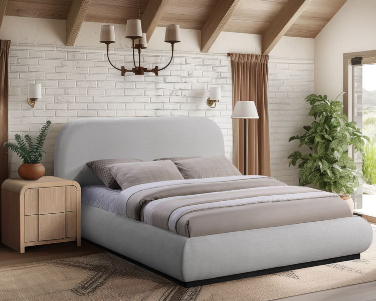 Vaughn - Chenille Bed With Black Base