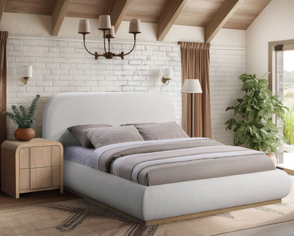 Vaughn - Chenille Bed With Natural Base