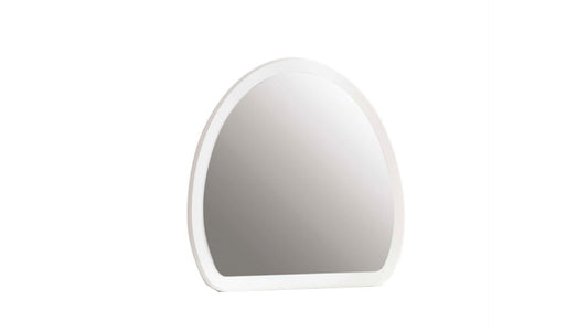 Laura - Mirror