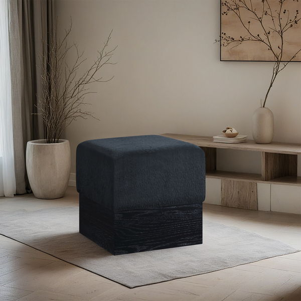Havre - Ottoman / Stool With Black Base