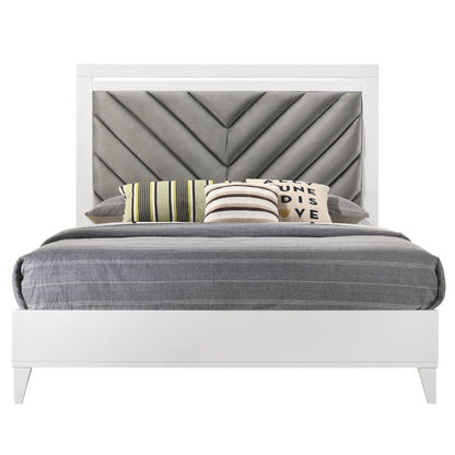 Chelsie - Bed